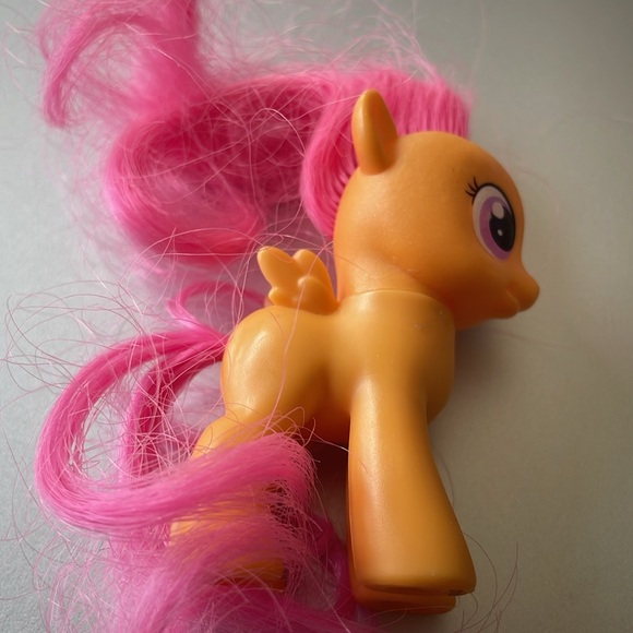 Scoot A Loo Brushable G4 My Little Pony 2010 Hasbro - Picture 3 of 5